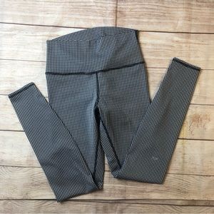Alo High-Waist Micro Houndstooth Legging